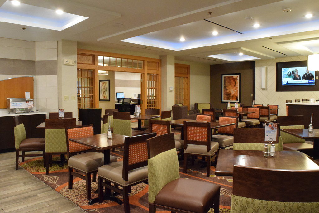 Hilton Garden Inn Watertown Exterior foto